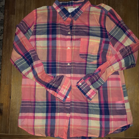 Old Navy Tops - Old Navy button up. Size L. Pink plaid.